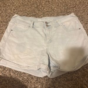 Jean shorts size large